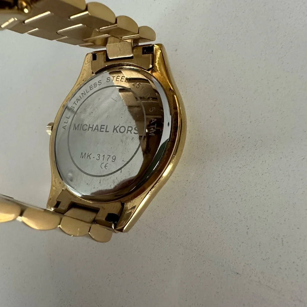Michael Kors Gold Tone Women's Bracelet Watch NEEDS BATTERY